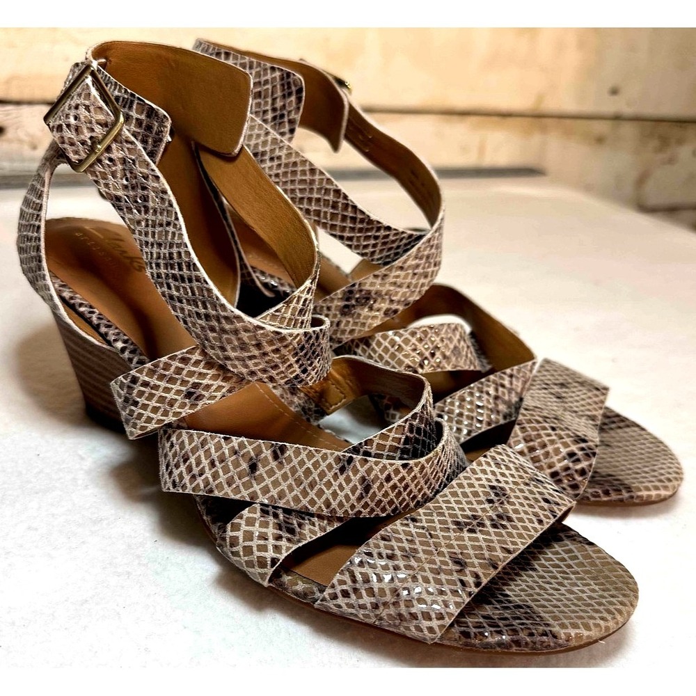 Clarks Artisan Womens 8M Snakeskin Leather Strappy Sandals Block Heel Tan Brown